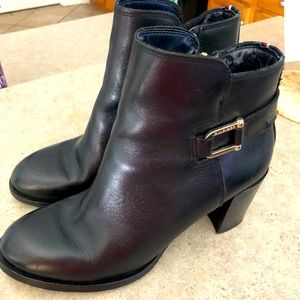 Tommy Hilfiger boots